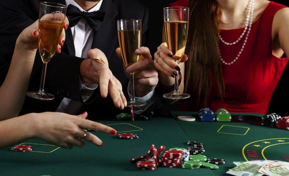 How We Improved Our online casino In One Week